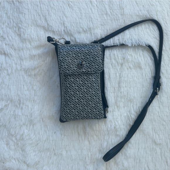 Cole Haan handbag - Picture 1 of 8